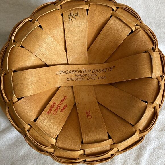 Vintage Longaberger 1996 Round Apple Harvest Basket - Picture 4 of 7